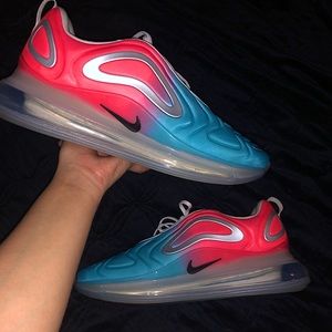 Nike AirMax 720 Fits Men’s 12.5